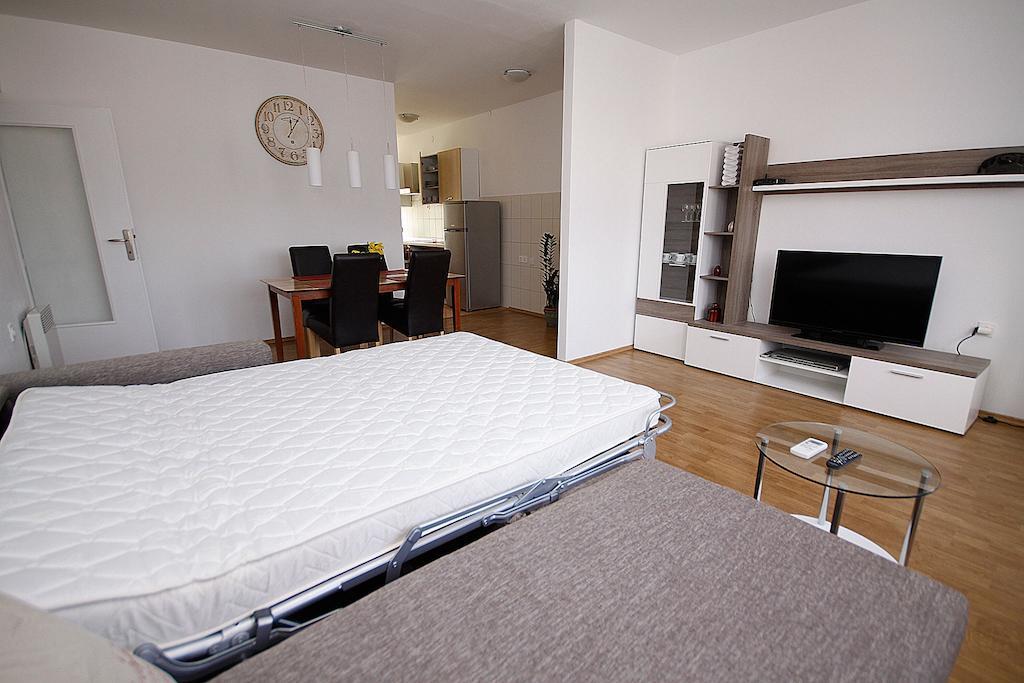 Apartment Center