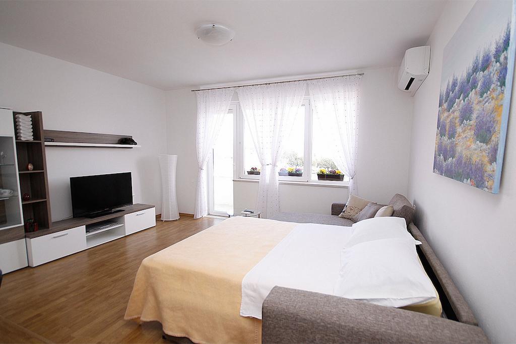 Apartment Center *