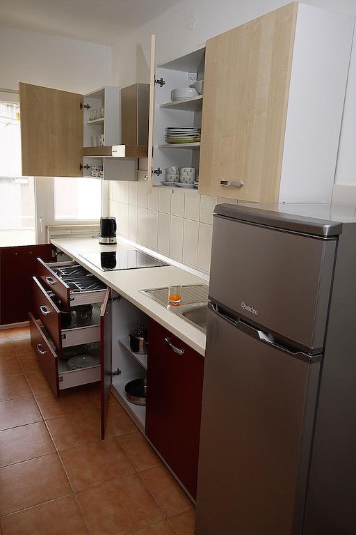 Apartma Center *
